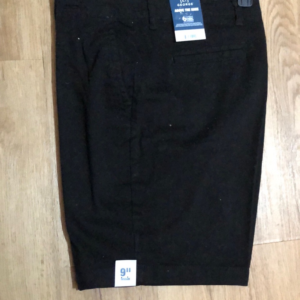 Men’s Black shorts size 30-NWT- Flat Front 9 inch inseam